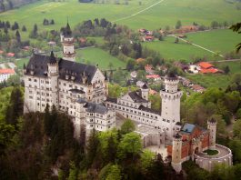 Chiêm ngưỡng vẻ đẹp cổ tích của lâu đài Neuschwanstein tại Đức